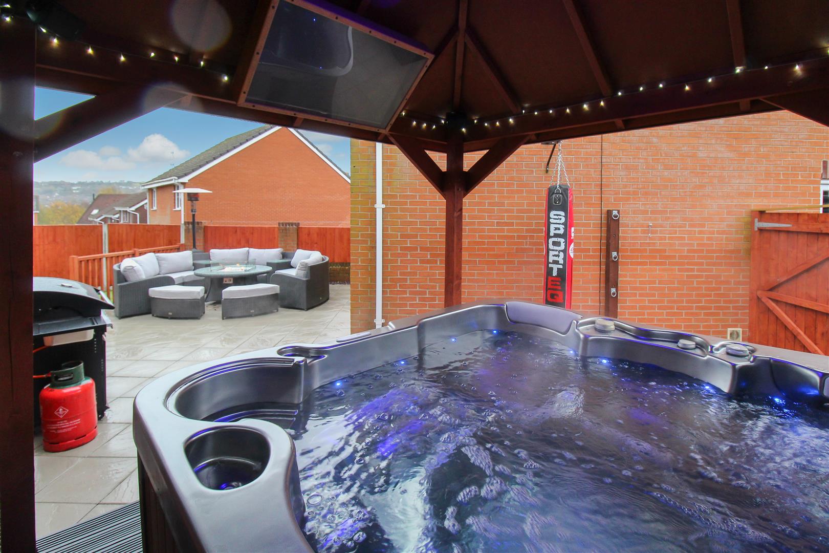 Emerald Way, Milton, Stoke-On-Trent